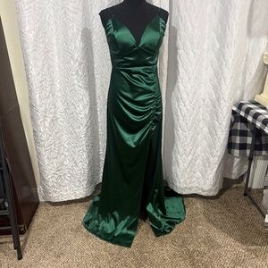 Emerald Green Formal Prom Dress Size L 10-12 Low Back Slit Stretch Evening Gown